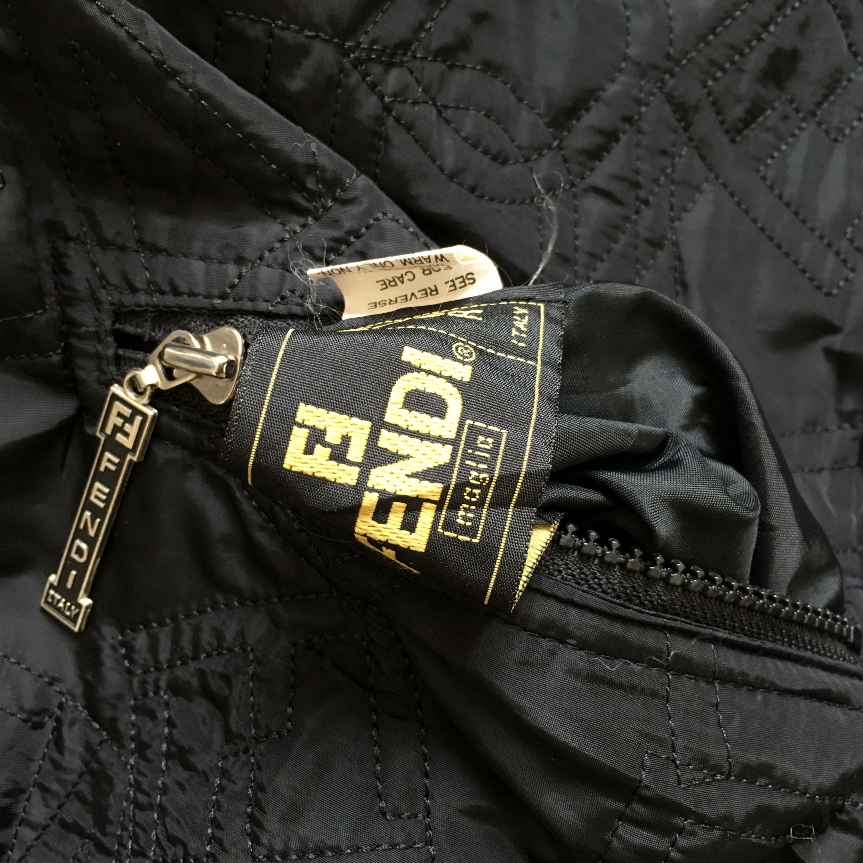 Fendi Jeans 1990s white cotton-nylon zip jacket with logo print on inside