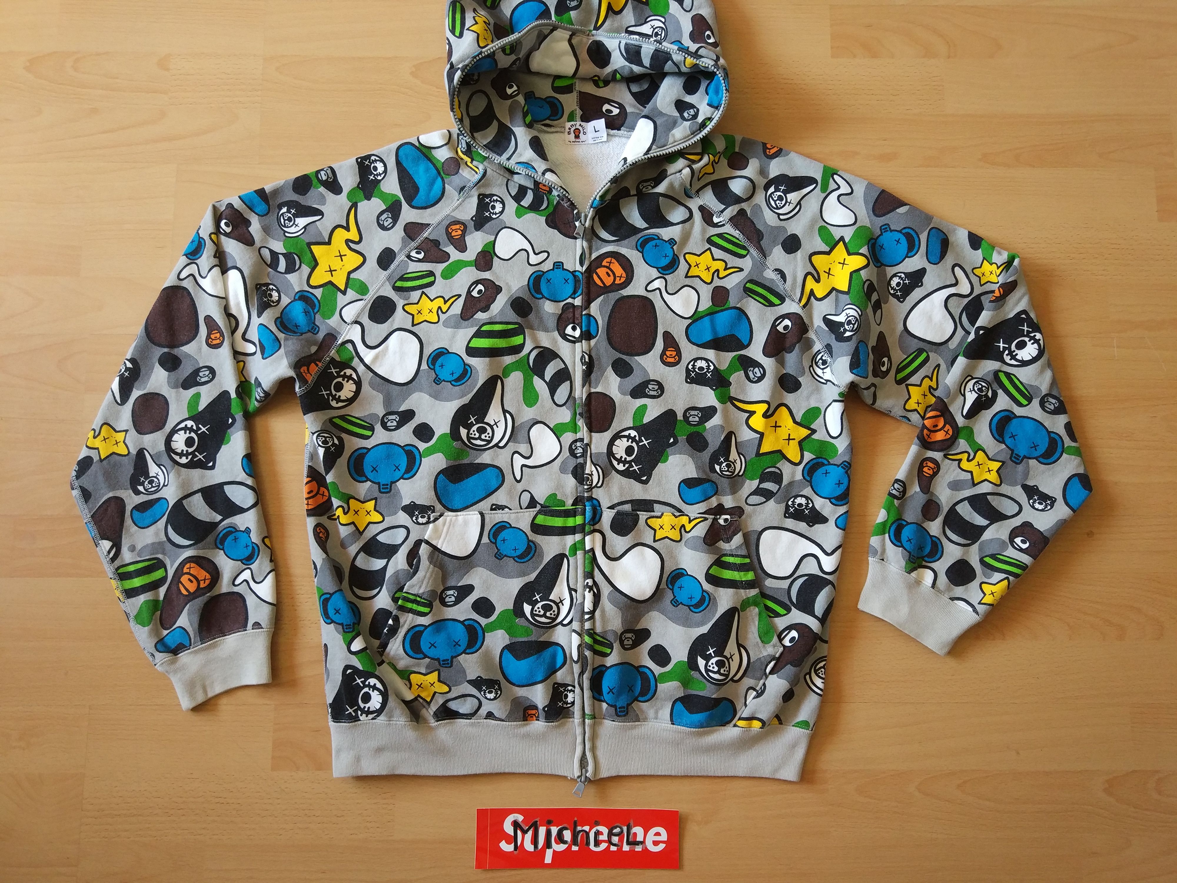 希少 スウェットスタジャン KAWS MILO Animal kingdom Baby Milo Kaws Light Blue Animal Kingdom Varsity Jacket Size