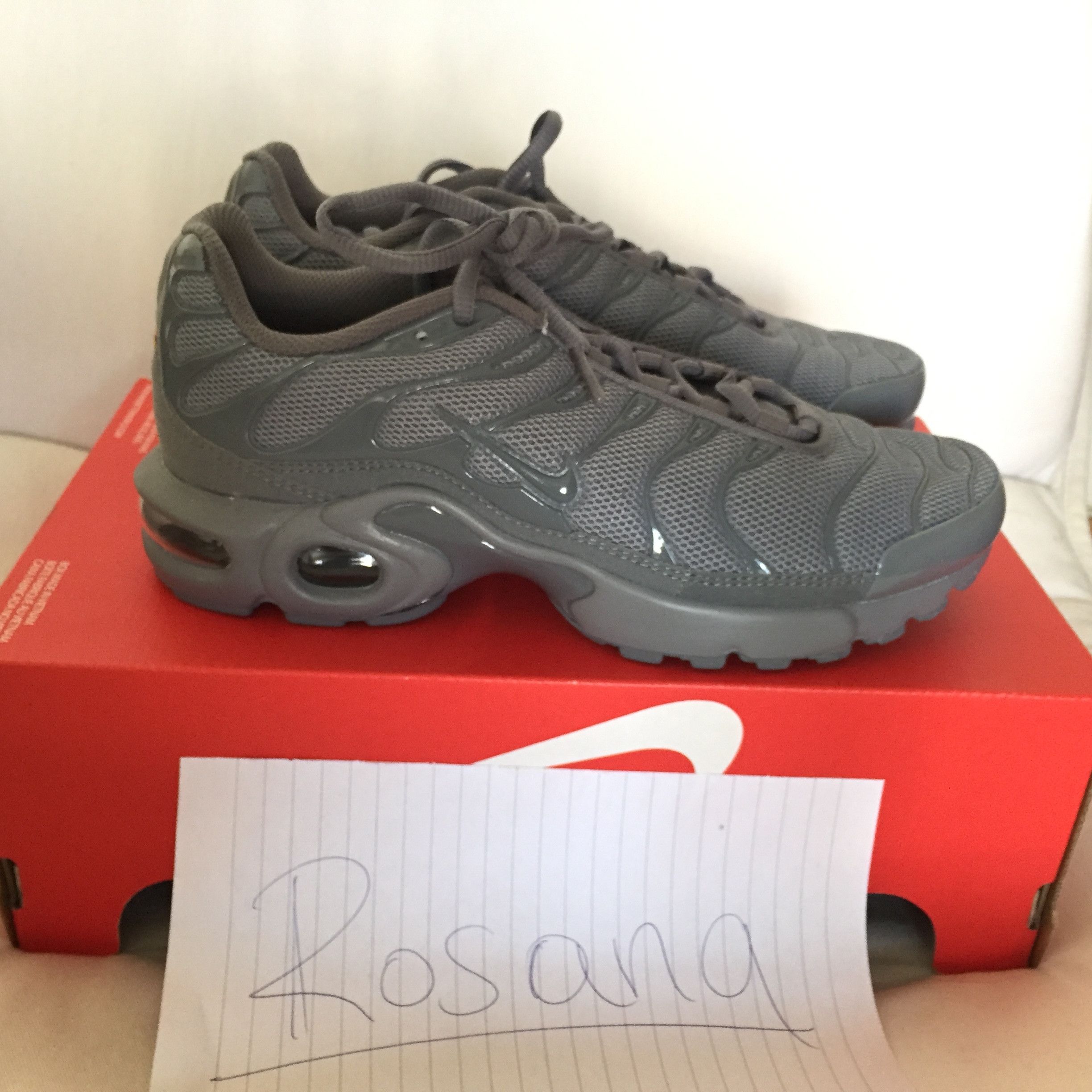 Nike tn triple grey best sale