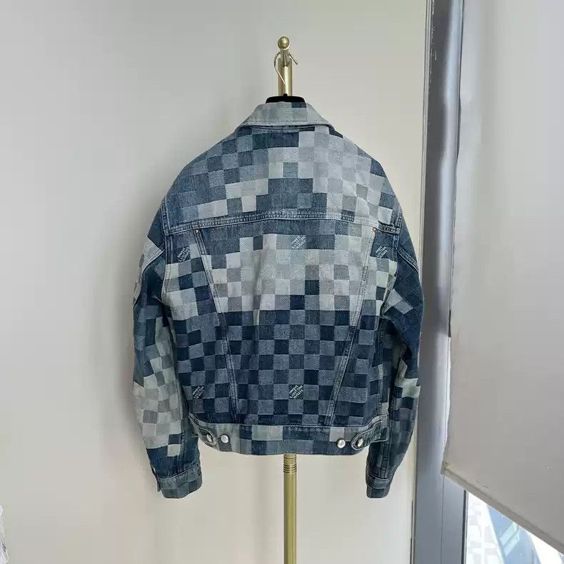 Louis Vuitton Louis Vuitton Mosaic effect printed long sleeved checkerboard denim jacket Size US M / EU 48-50 / 2 - 2 Thumbnail