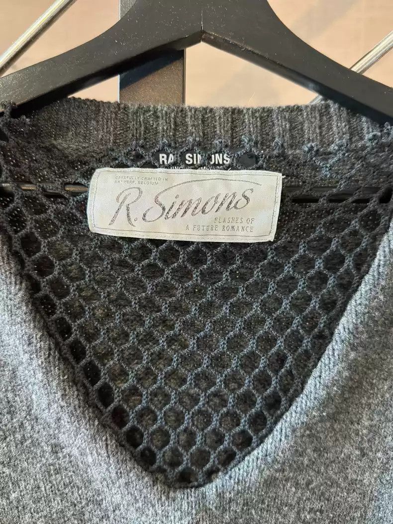 Raf Simons Raf Simon grid V-neck sweater Size US L / EU 52-54 / 3 - 3 Thumbnail
