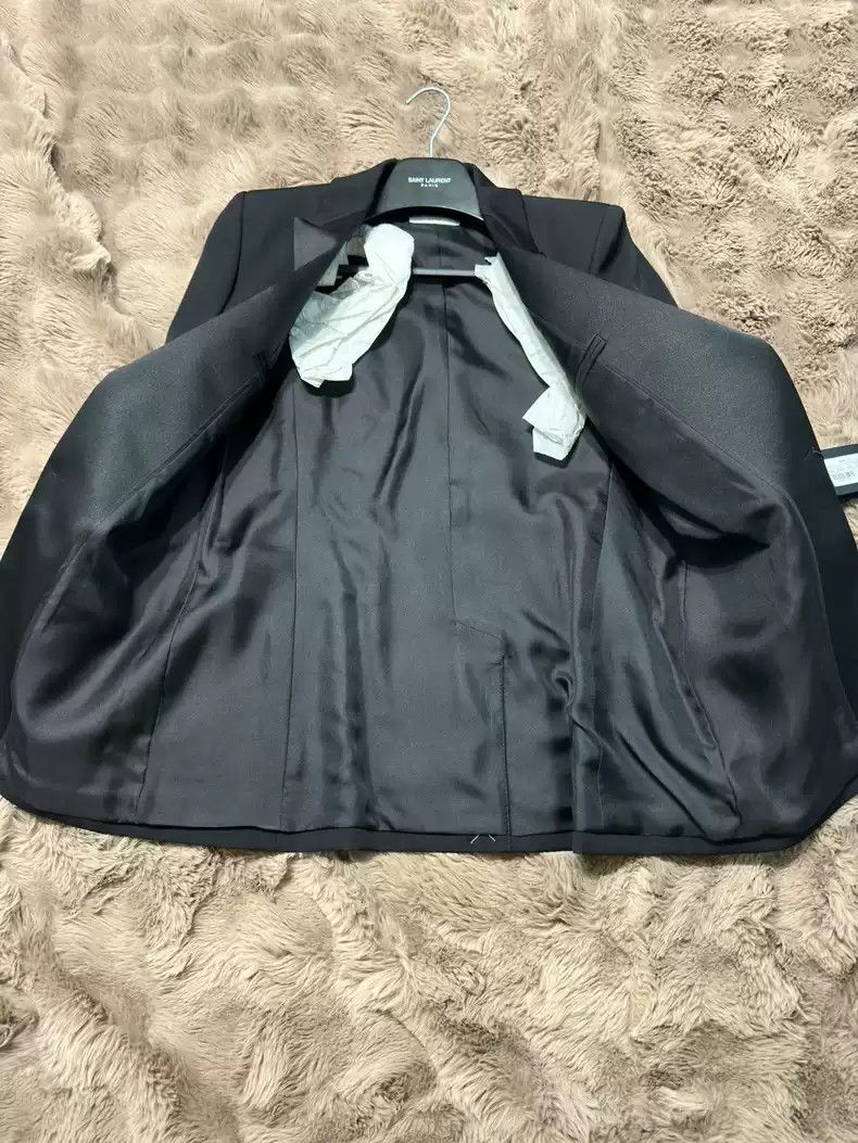 Saint Laurent Paris Saint Laurent brand new ladies' smoking clothes Size US L / EU 52-54 / 3 - 4 Thumbnail