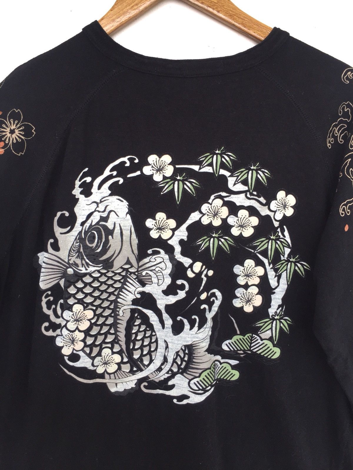 Karakuri Tamashii Koi Fish Multicolor Art Printed Black Long Sleeve Shirt Size US L / EU 52-54 / 3 - 5 Thumbnail