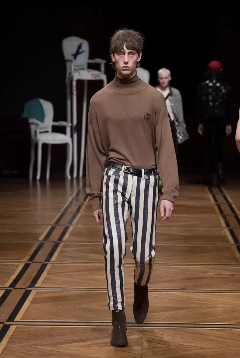 Enfants Riches Deprimes enfant riches deprime loro piana 18fwCatwalk model Size US S / EU 44-46 / 1 - 9 Thumbnail