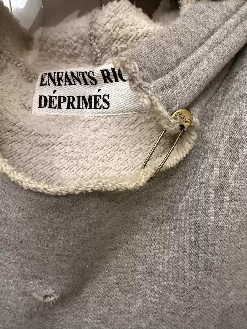 Enfants Riches Deprimes enfants riches deprimes17fw henryHand-painted pin and cloth sweater Size US XL / EU 56 / 4 - 2 Thumbnail