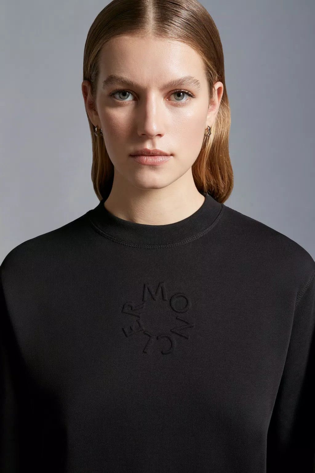 EMBOSSED LOGO SWEATSHIRT