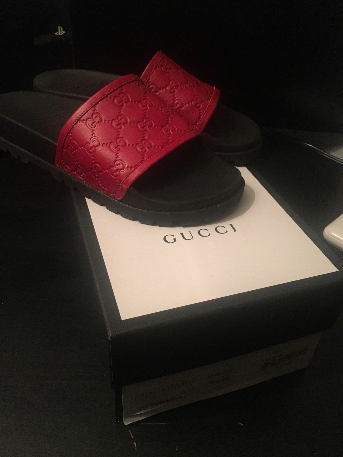 Gucci Gucci slides / Flip Flops / Sandals Size US 12 / EU 45 - 5 Thumbnail