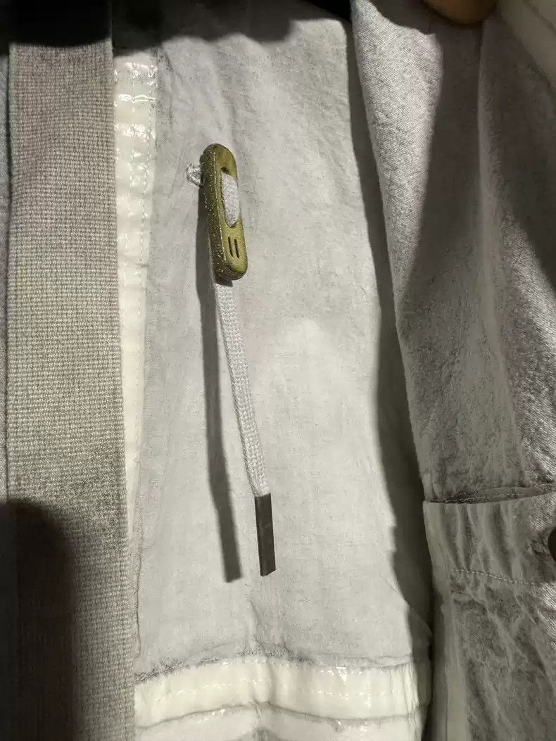 Boris Bidjan Saberi Boris bidjan saberi Light grey for an old coat Size US L / EU 52-54 / 3 - 9 Thumbnail