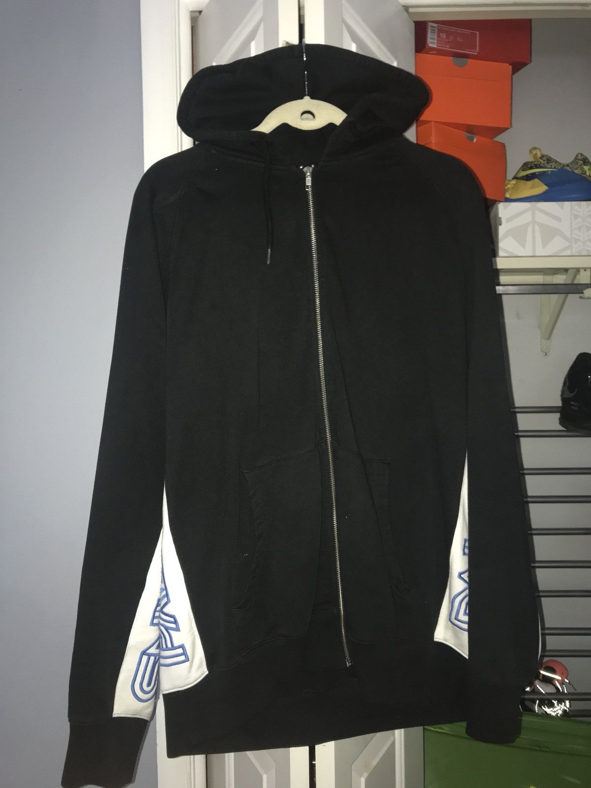 Palace utopians hot sale hoodie