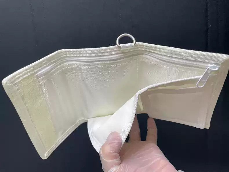 UNDERCOVER 2006 T KLAUS White Wallet