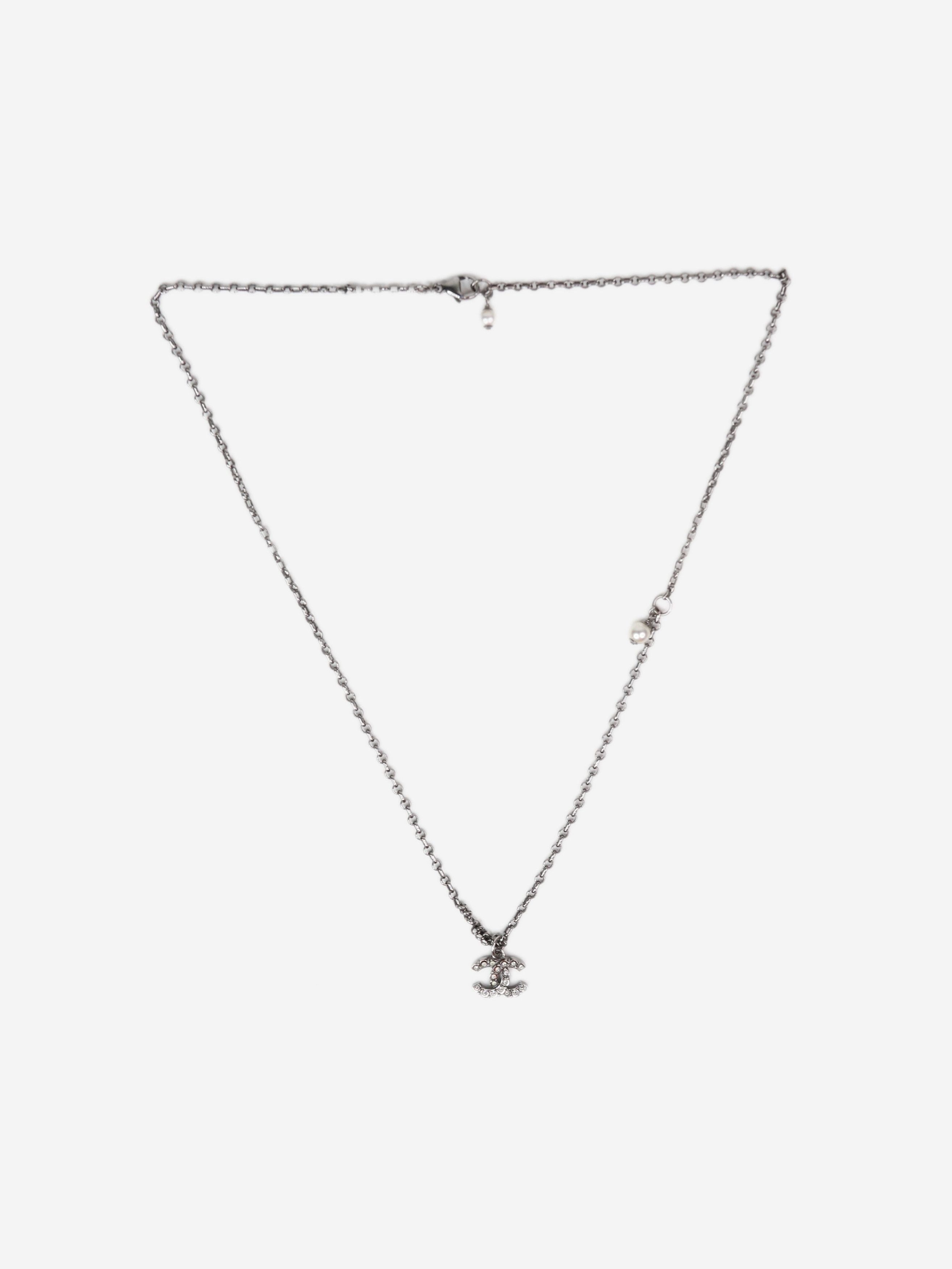 Silver CC necklace