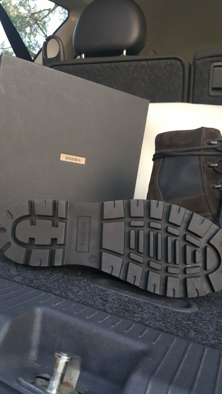 Yeezy Desert Boot Oil