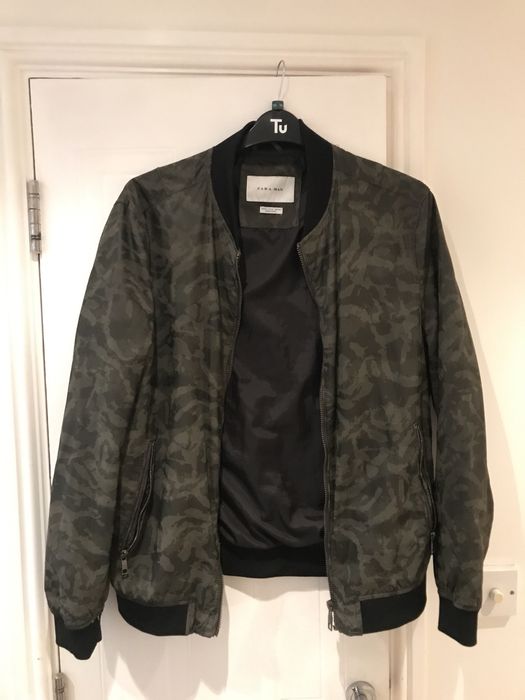 Zara camo outlet bomber jacket