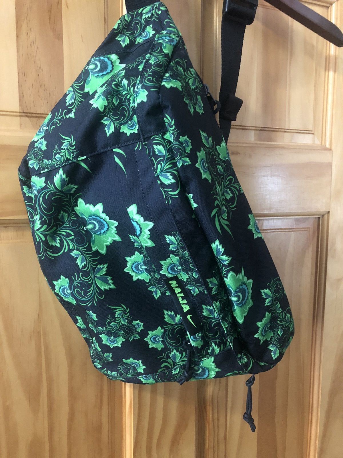 Nike nigeria hip pack sales