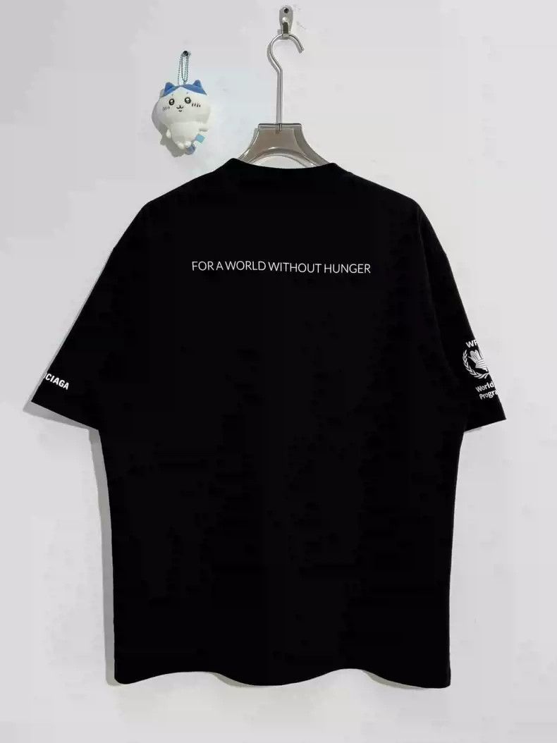 Balenciaga Balenciaga New World Food Programme Co branded Short Sleeves Size US L / EU 52-54 / 3 - 3 Thumbnail