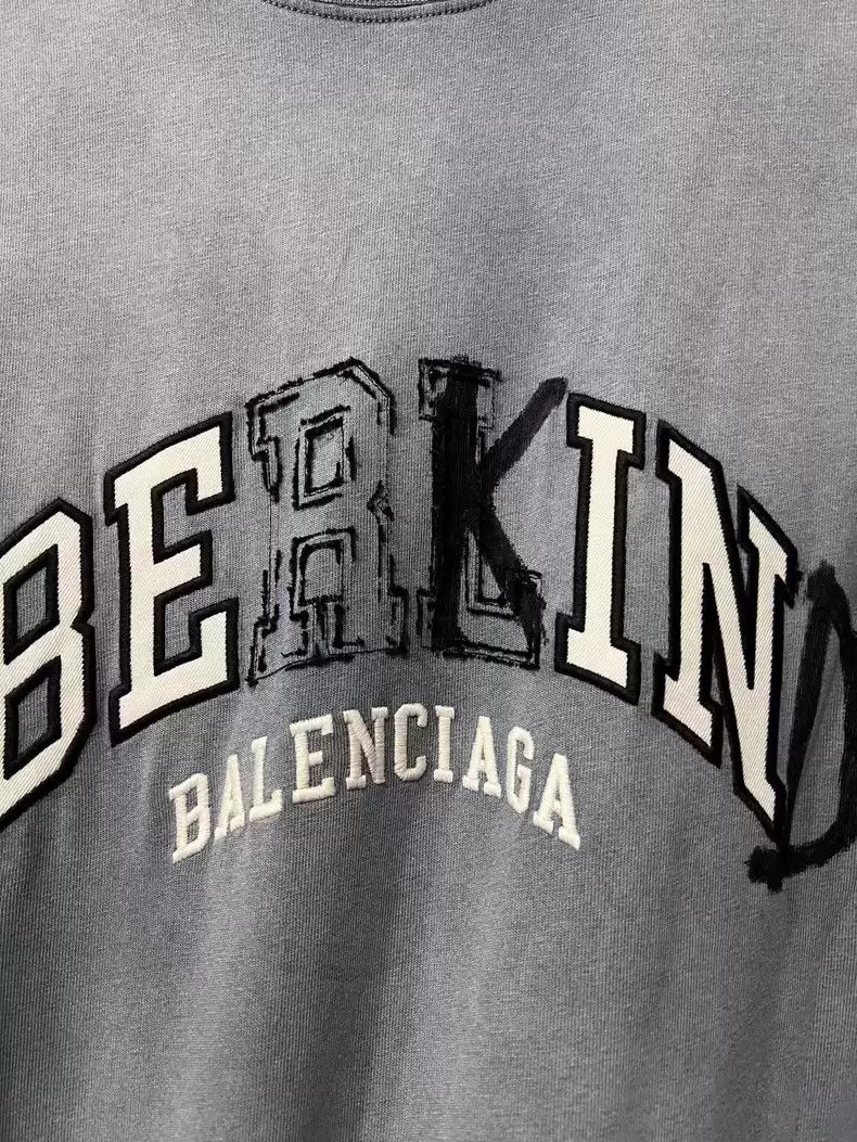 Balenciaga Balenciaga's new washed embroidered logo short sleeves Size US M / EU 48-50 / 2 - 2 Thumbnail