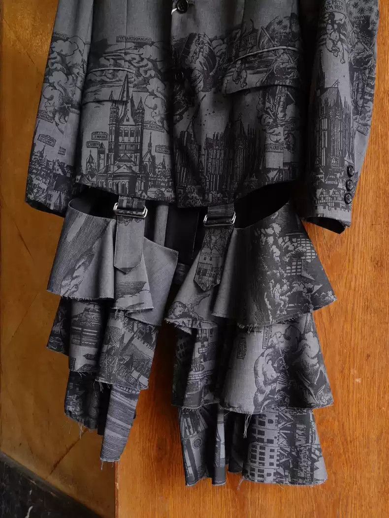 Comme des Garcons comme des garcons lace hem jacket top Size US S / EU 44-46 / 1 - 3 Thumbnail