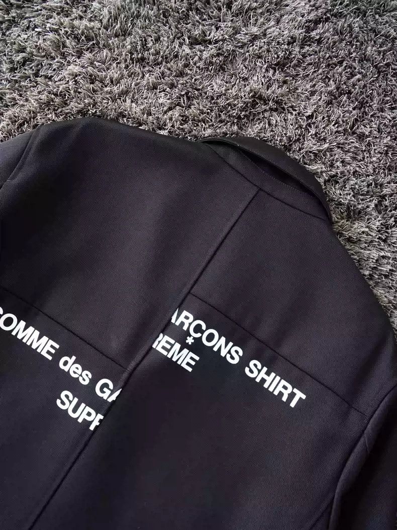 Comme des Garcons comme des garcons misplaced large logo trench coat Size US L / EU 52-54 / 3 - 4 Thumbnail