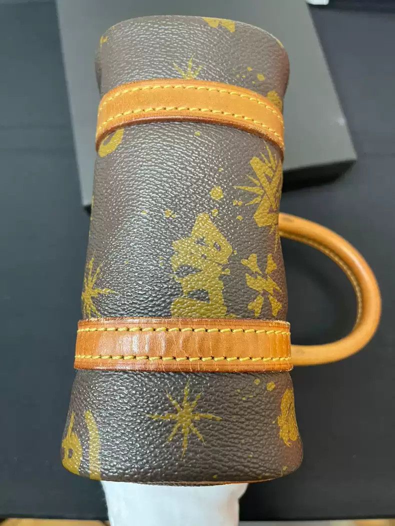 Undercover UNDERCOVER "Haze" monogram pokes fun at the LV mini bag Size ONE SIZE - 6 Thumbnail
