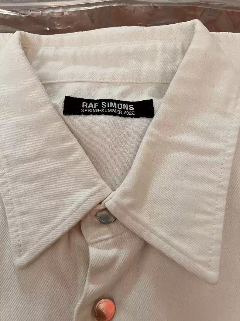 Raf Simons Raf Simons White shirt with white chest tag Size US M / EU 48-50 / 2 - 2 Thumbnail