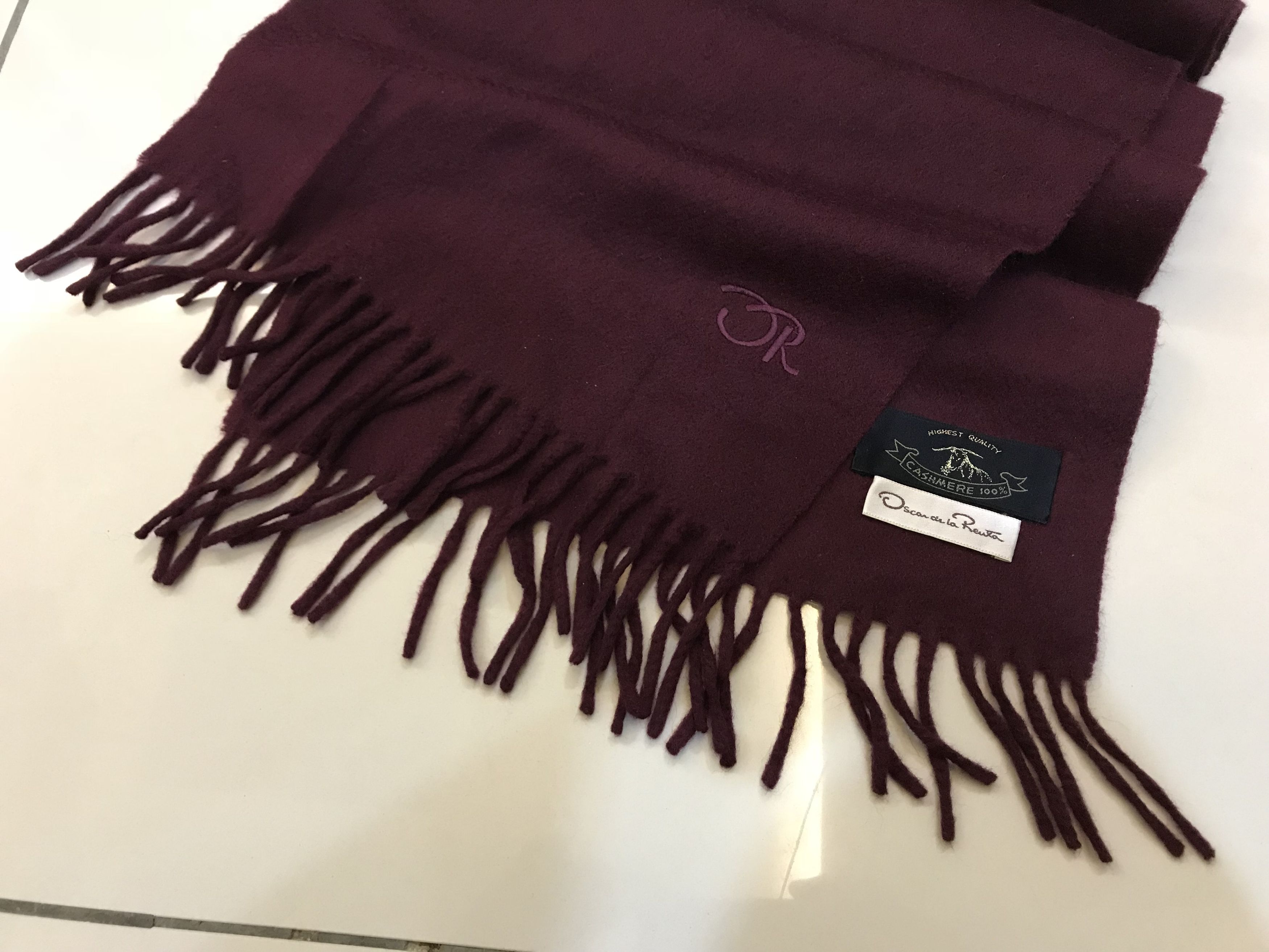 Oscar De La Renta OSCAR DE LA RENTA MAROON CASHMERE LARGE SCARF WRAP ITALY Size ONE SIZE - 4 Thumbnail