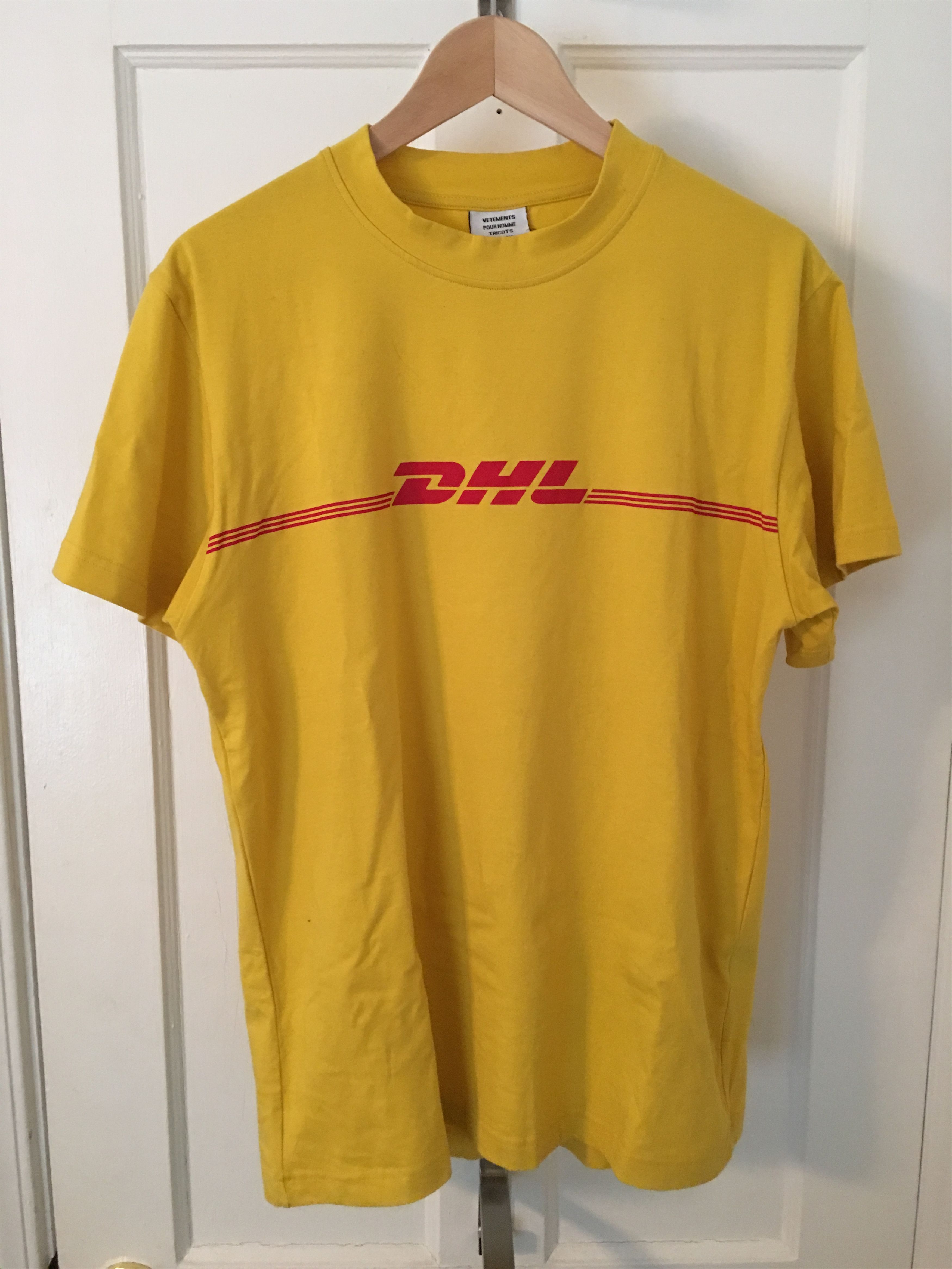 DHL Tee