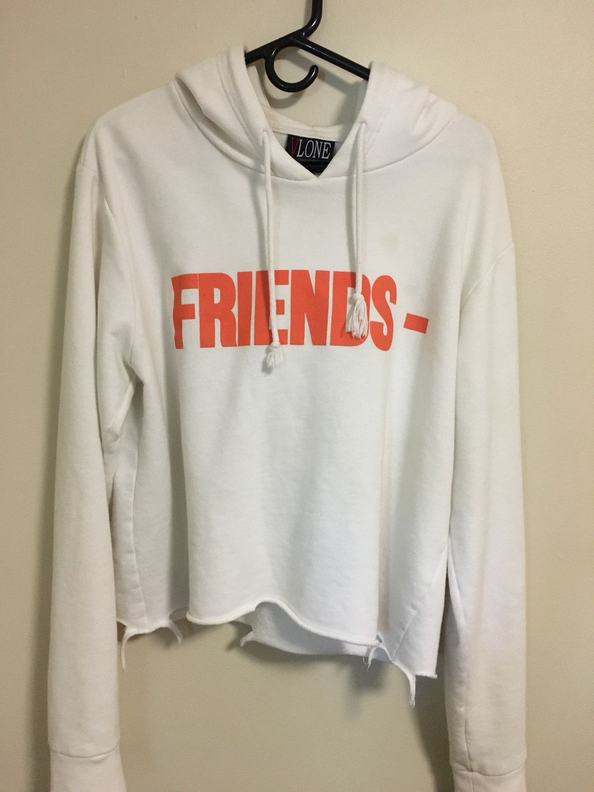 Vlone Vlone Friends Cropped Hoodie Size US M / EU 48-50 / 2 - 1 Preview