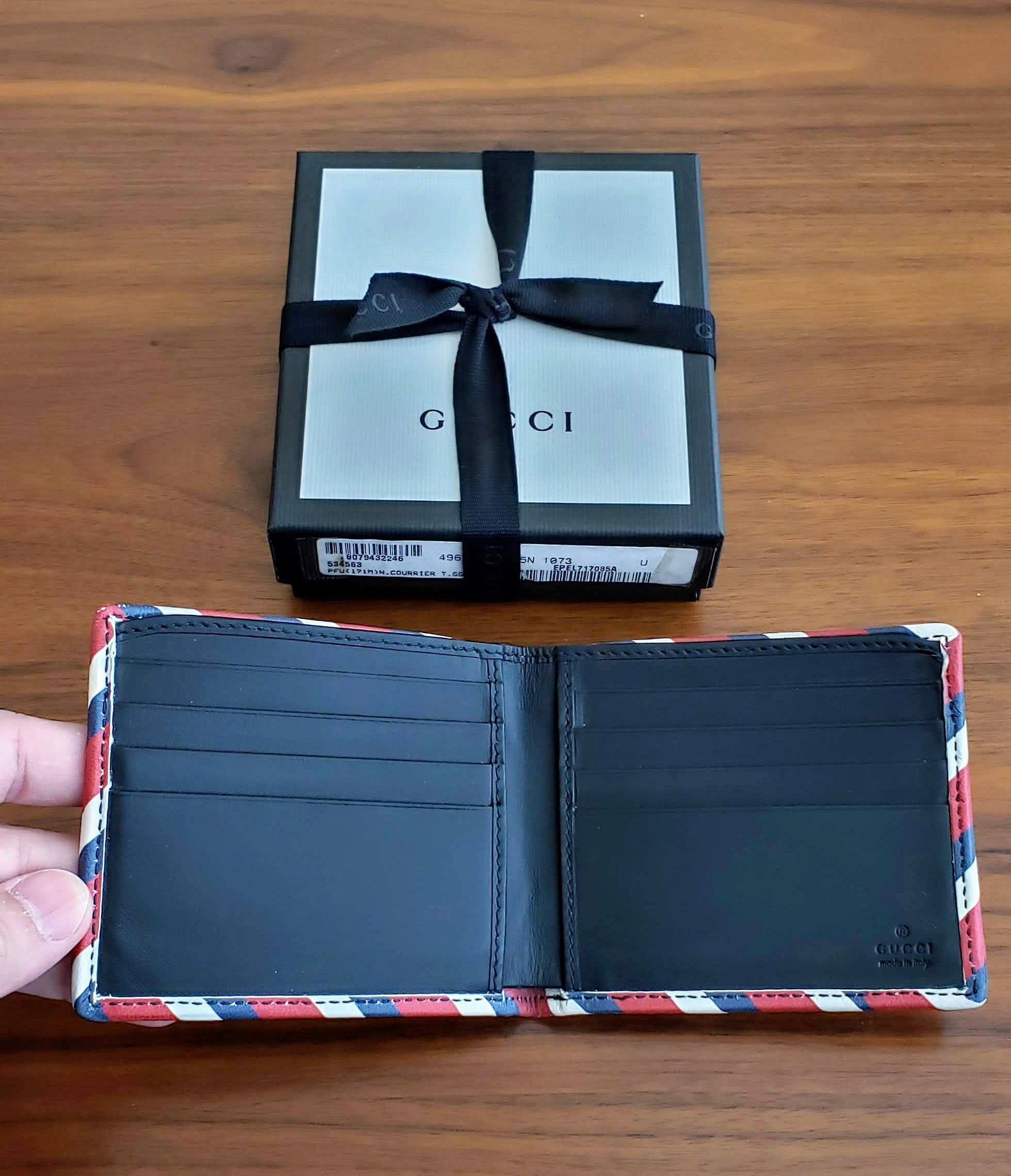 Gucci night courrier gg supreme wallet clearance