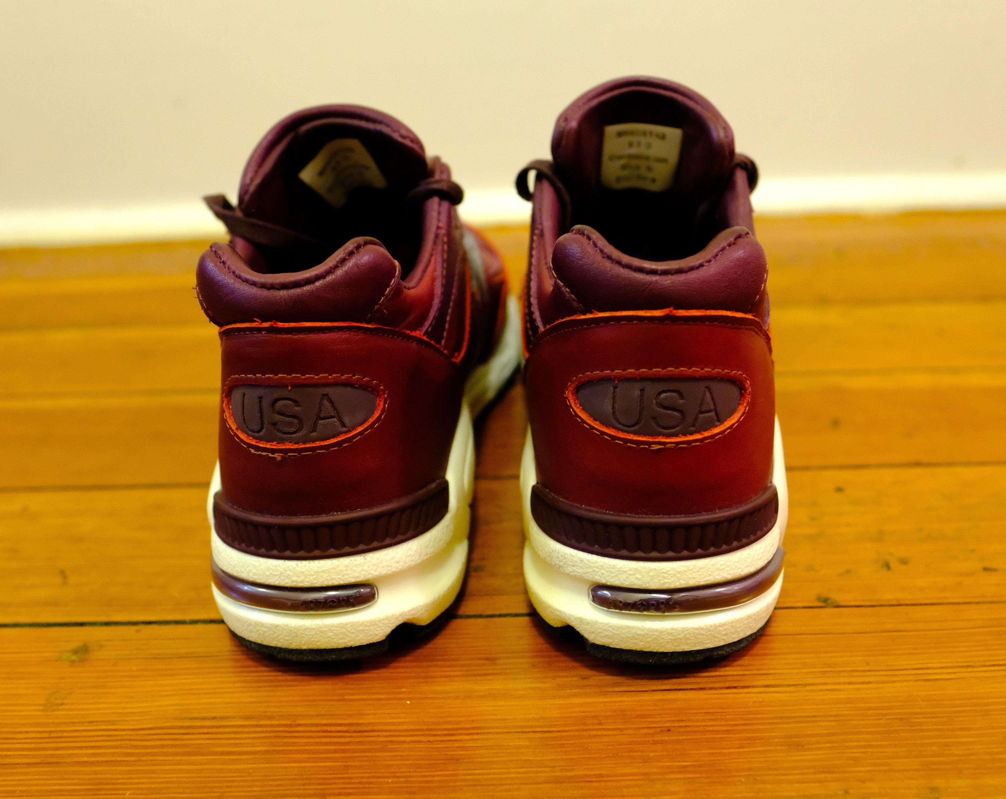 Horween Leather × New Balance New Balance x Horween 990v2 