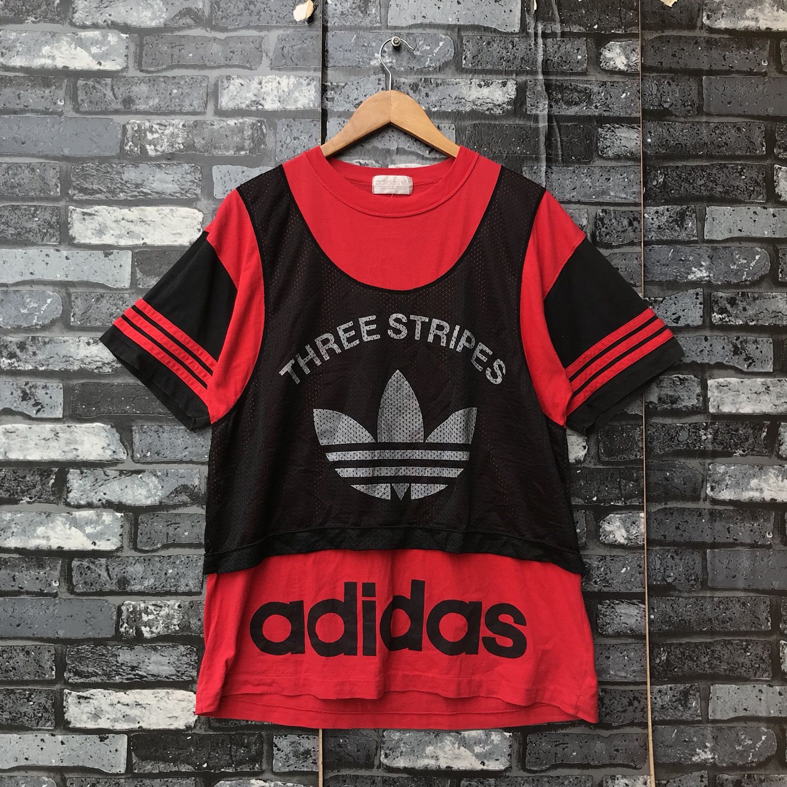 ADIDAS Trefoil Rare Design Adidas Big Logo Black Red T-Shirt