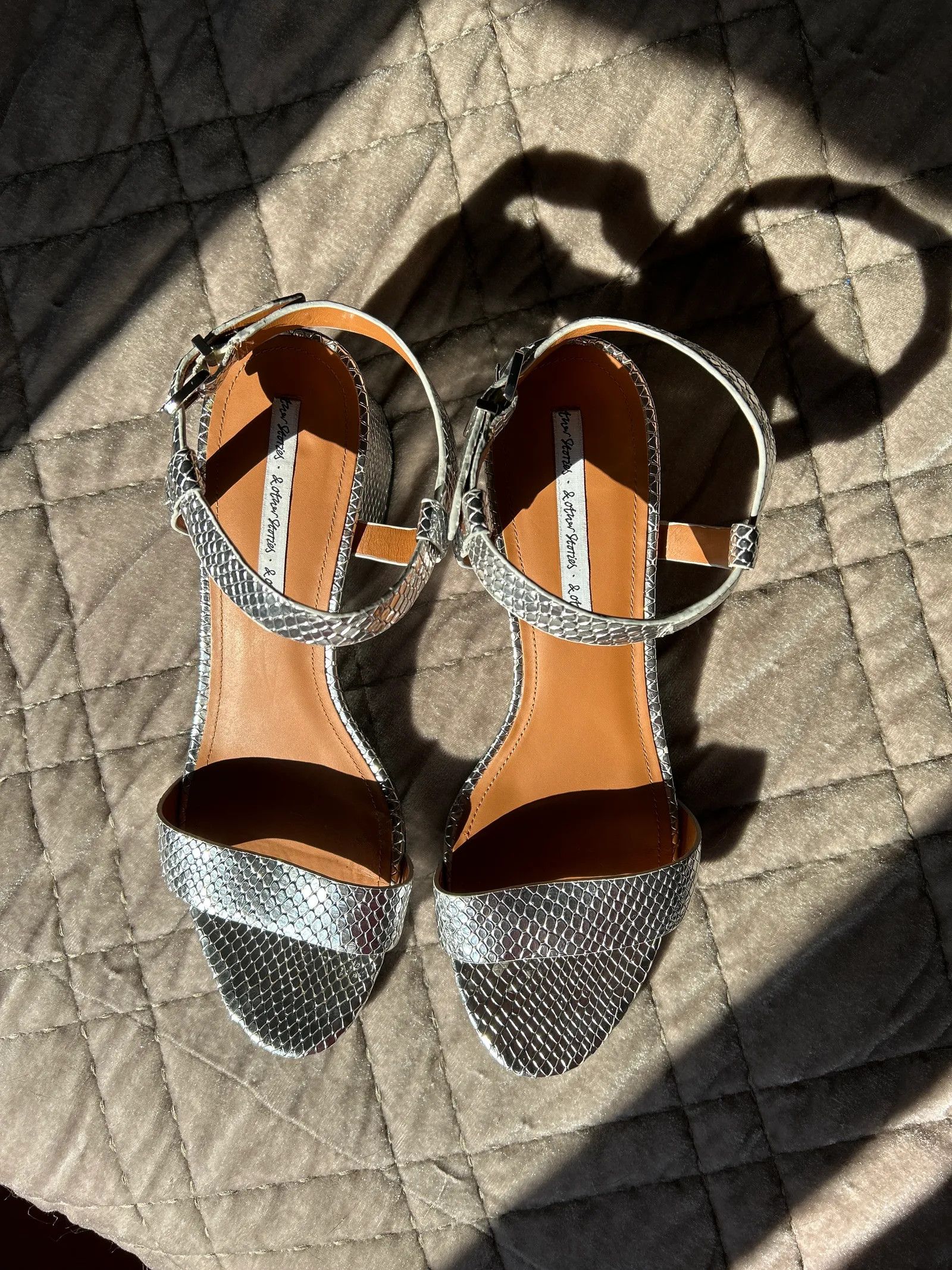 & Other Stories & Other Stories Sandals Size US 10 / IT 40 - 2 Thumbnail