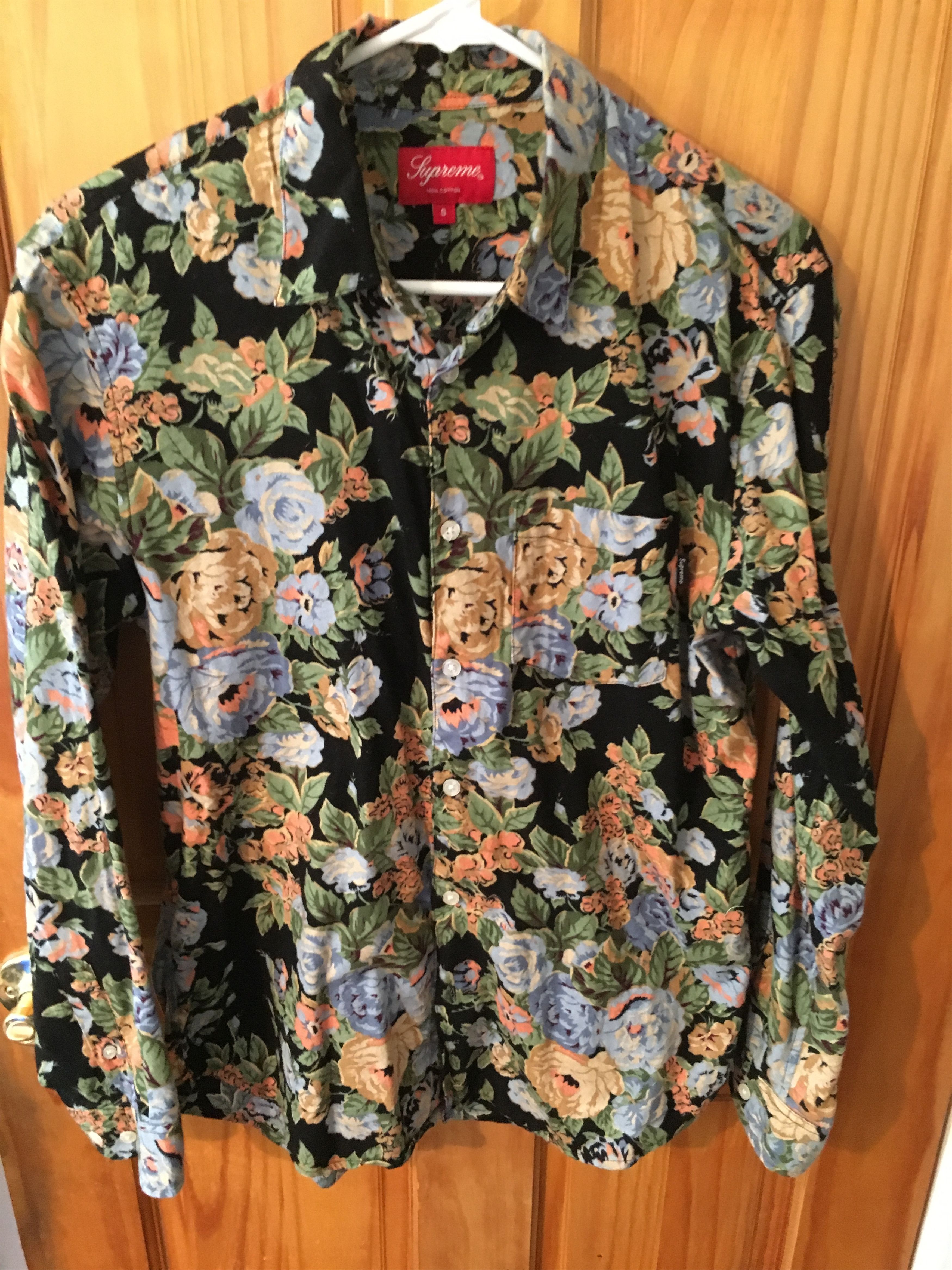 Floral supreme outlets button up