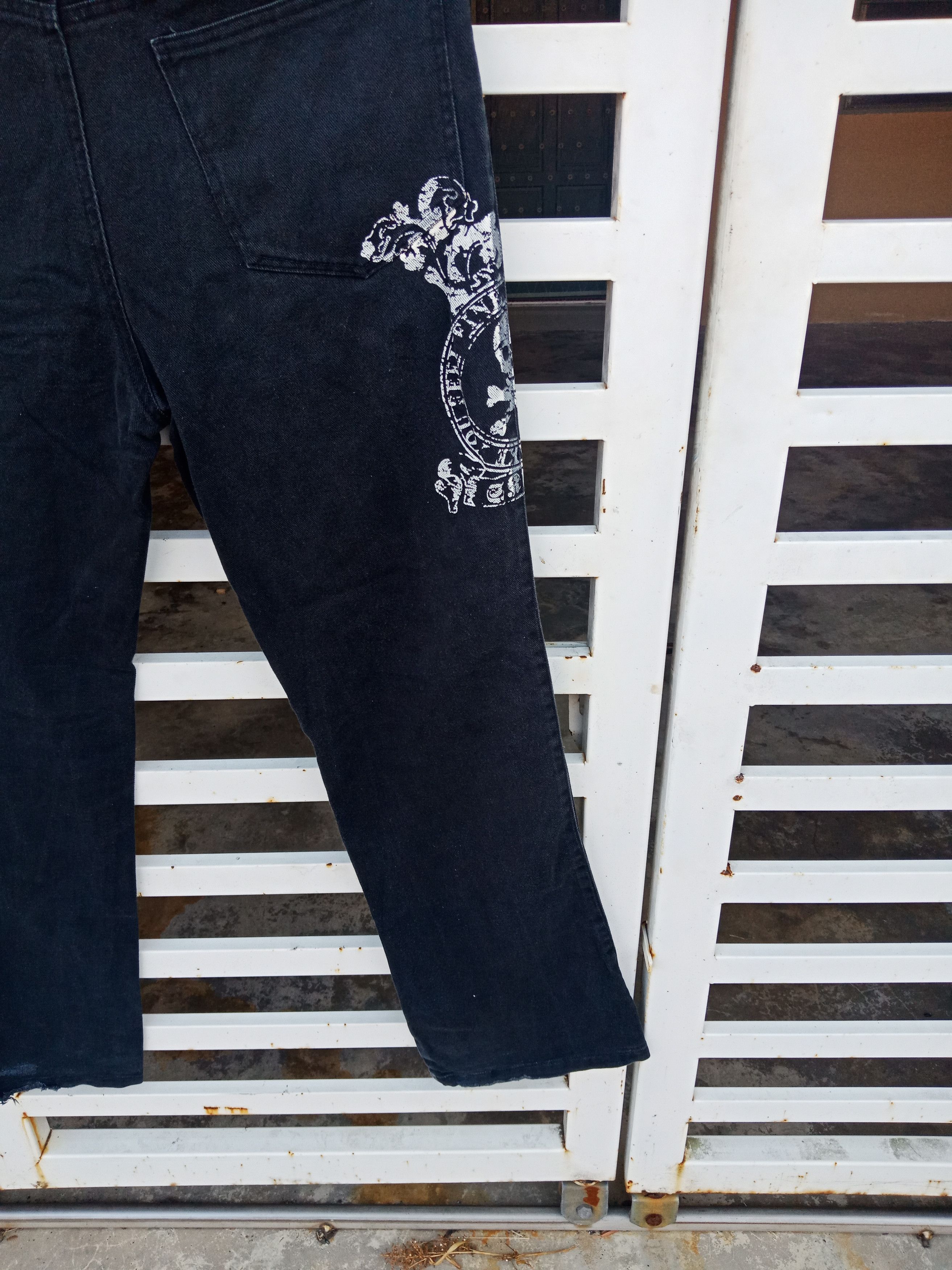 semanticdesign Batsu Studio Spell Out Big Logo Distressed Pants Size US 31 - 11 Thumbnail