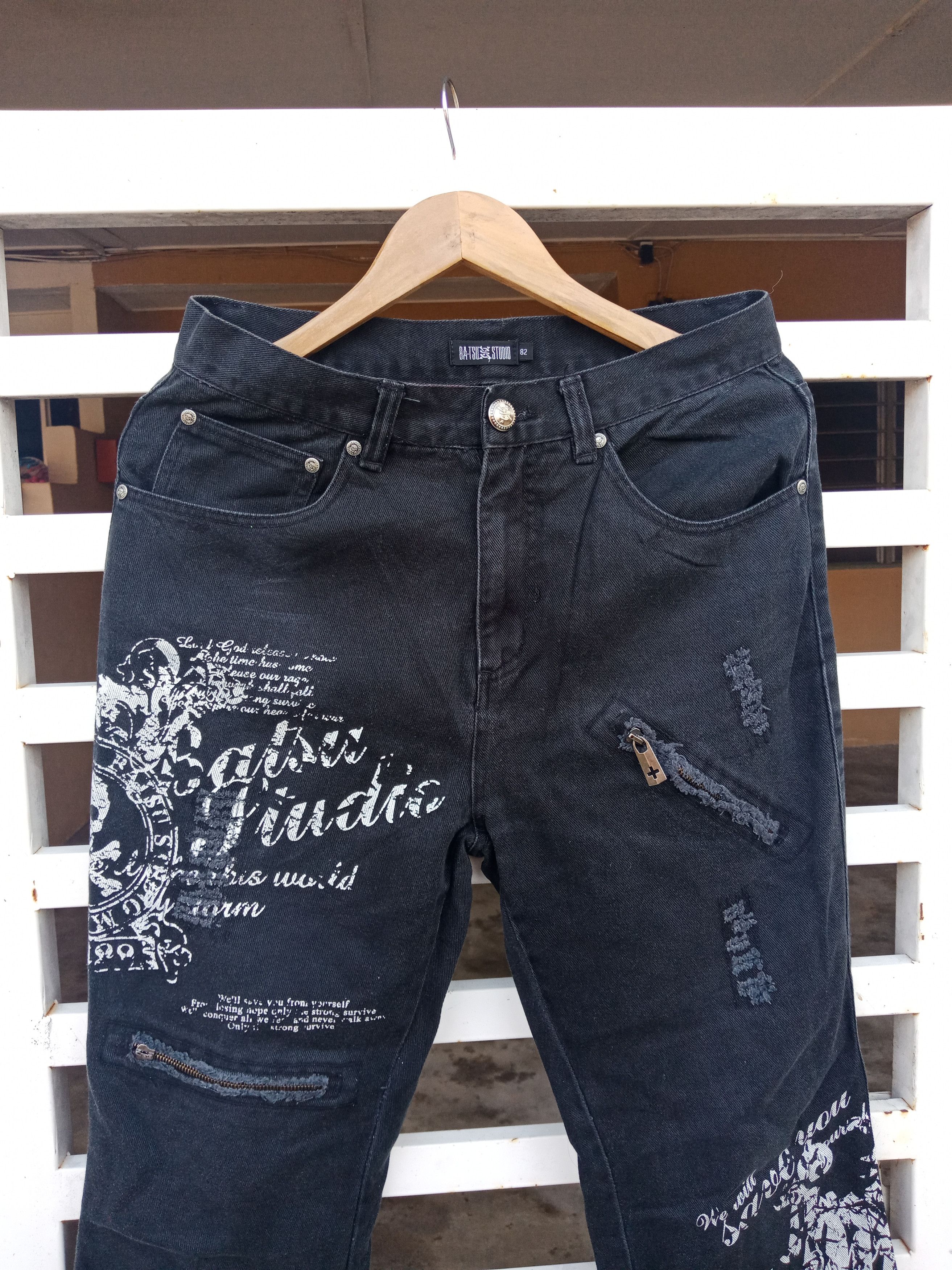 semanticdesign Batsu Studio Spell Out Big Logo Distressed Pants Size US 31 - 5 Thumbnail