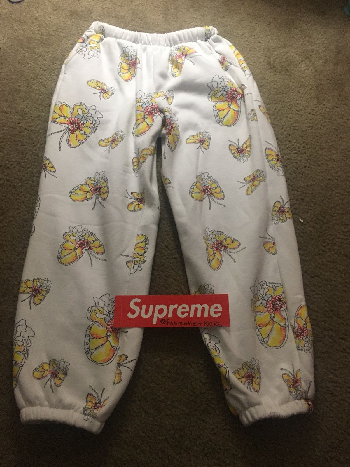 Supreme x New York Yankees Airbrush Sweatpant Clay