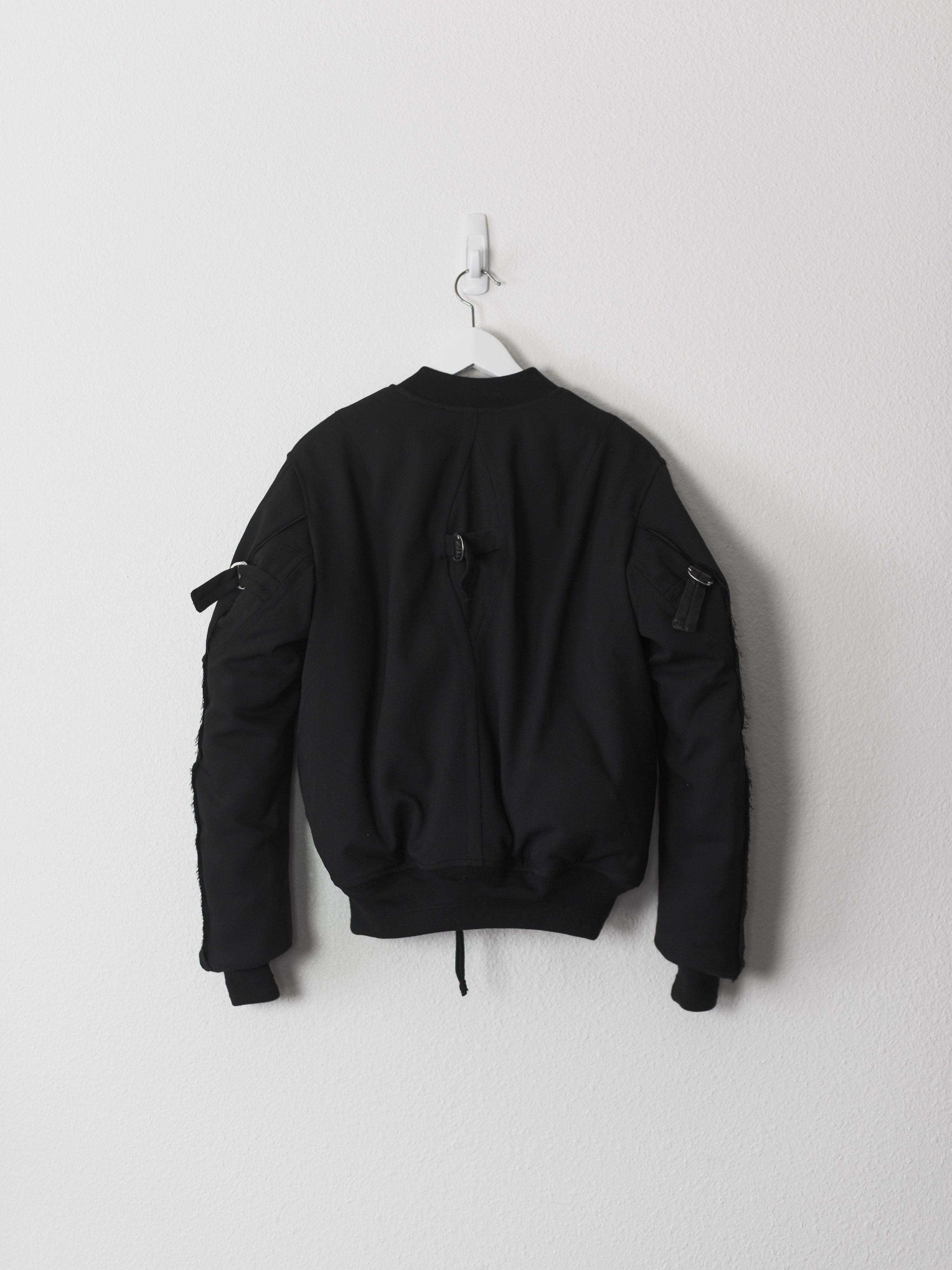 Takahiromiyashita The Soloist. 15AW Strapped PrimaLoft MA-1 Bomber 