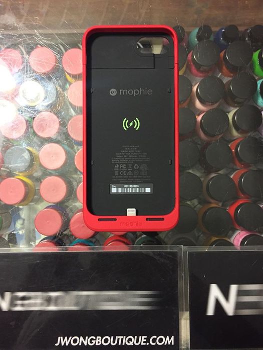 Supreme 2018 Supreme Mophie Iphone 8 Juice Pack Air Red | Grailed