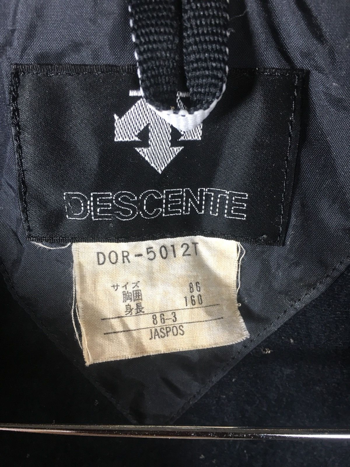 Descente × Vintage Desente Ski Wear Jacket Armpit 20.5 x 24 Size US M / EU 48-50 / 2 - 10 Thumbnail