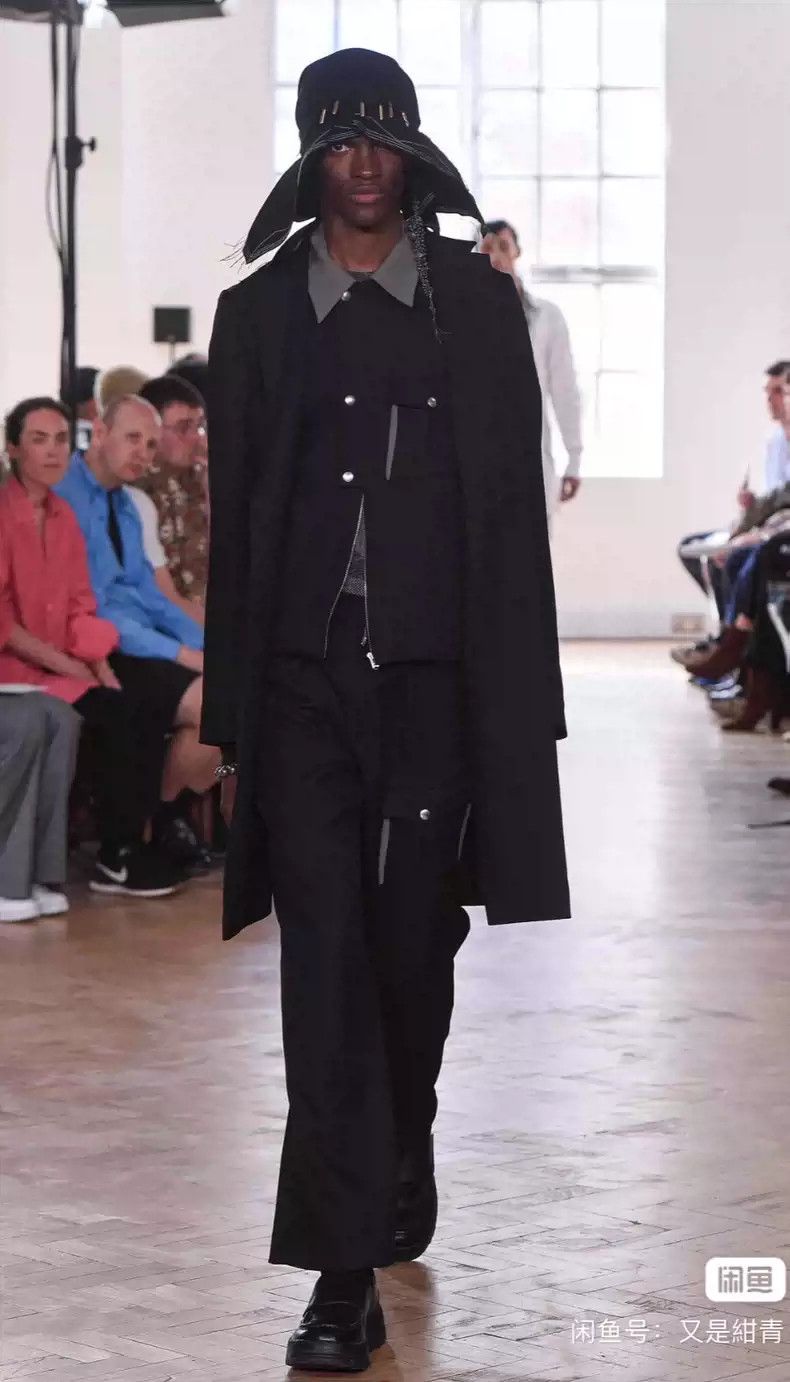 Kiko Kostadinov Kiko Kostadinov Black Kafka Trousers 19SS 00062019 Size US 30 / EU 46 - 8 Thumbnail