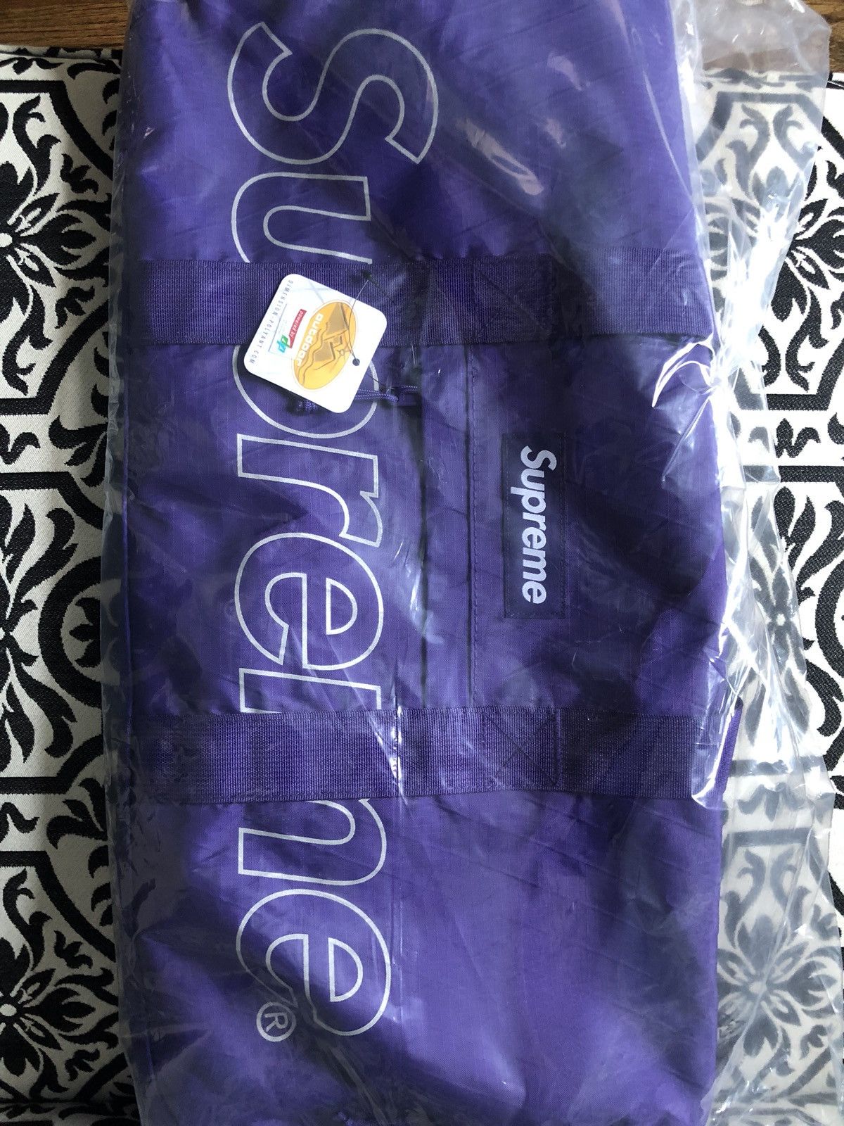 Supreme Supreme Duffle Bag (FW18) Purple