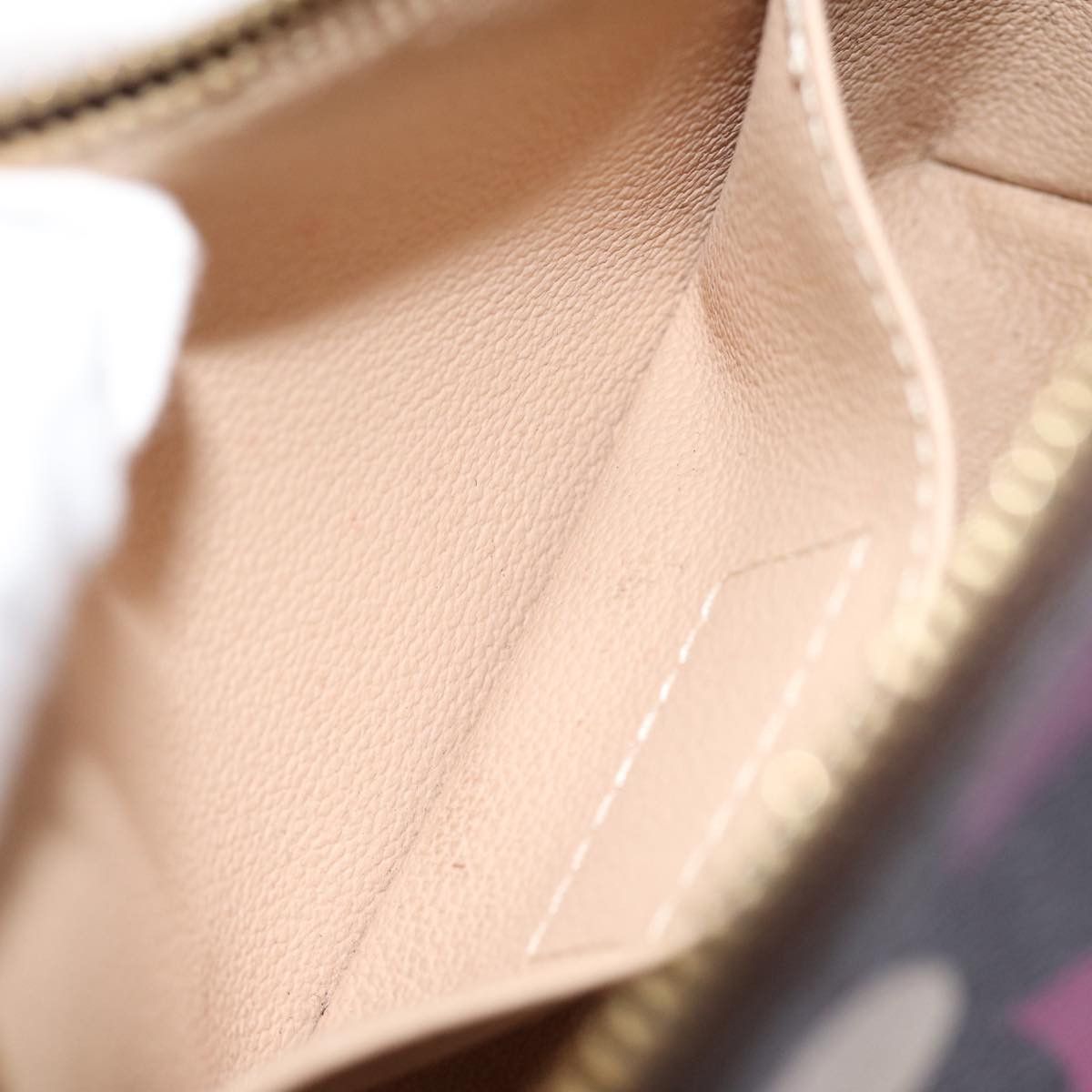 Louis Vuitton Louis Vuitton Game on clutch Size ONE SIZE - 19 Thumbnail