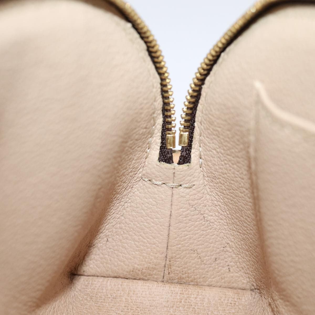 Louis Vuitton Louis Vuitton Game on clutch Size ONE SIZE - 18 Thumbnail