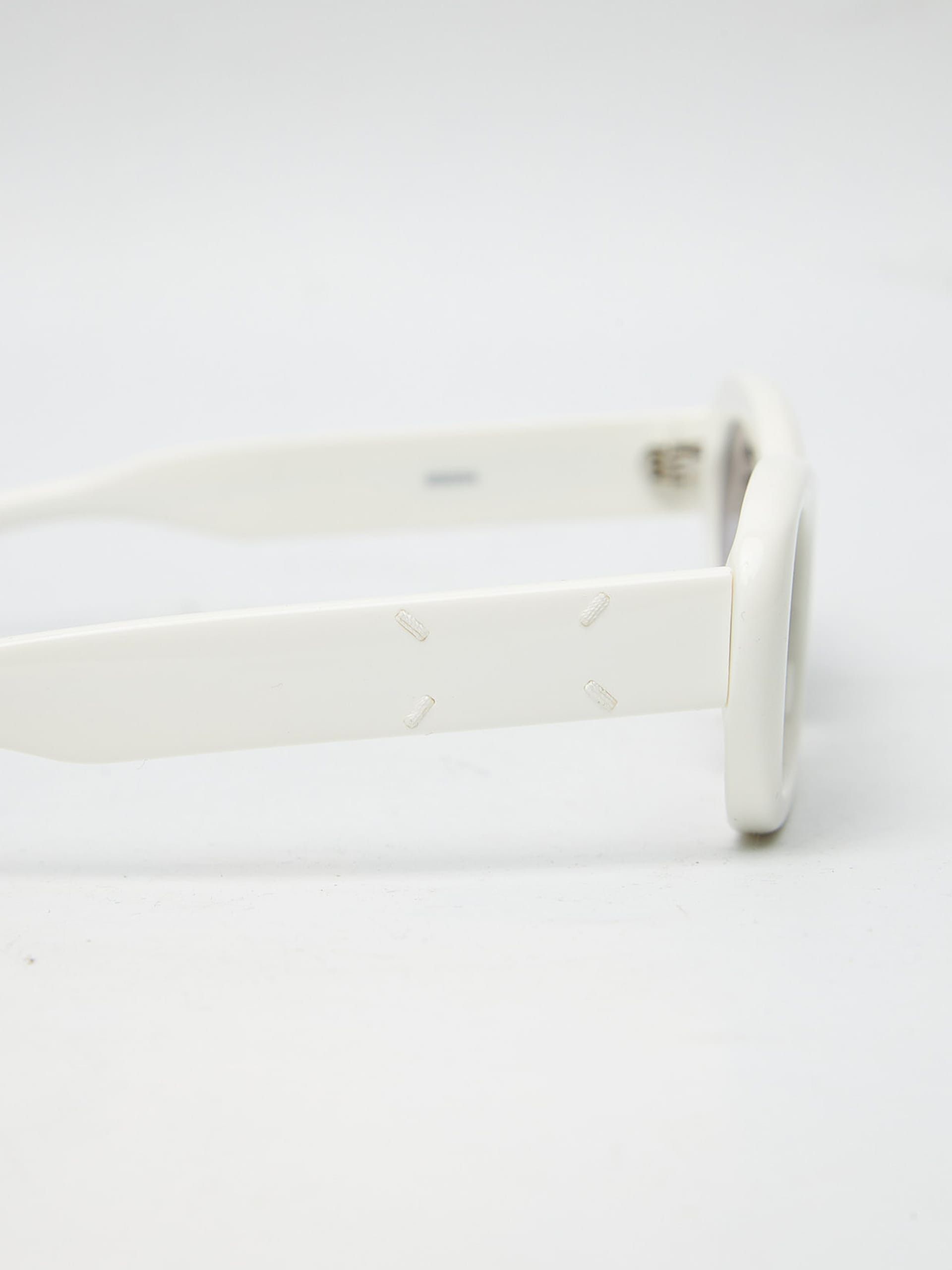 Gentle Monster White MM004 Sunglasses Size ONE SIZE - 6 Thumbnail