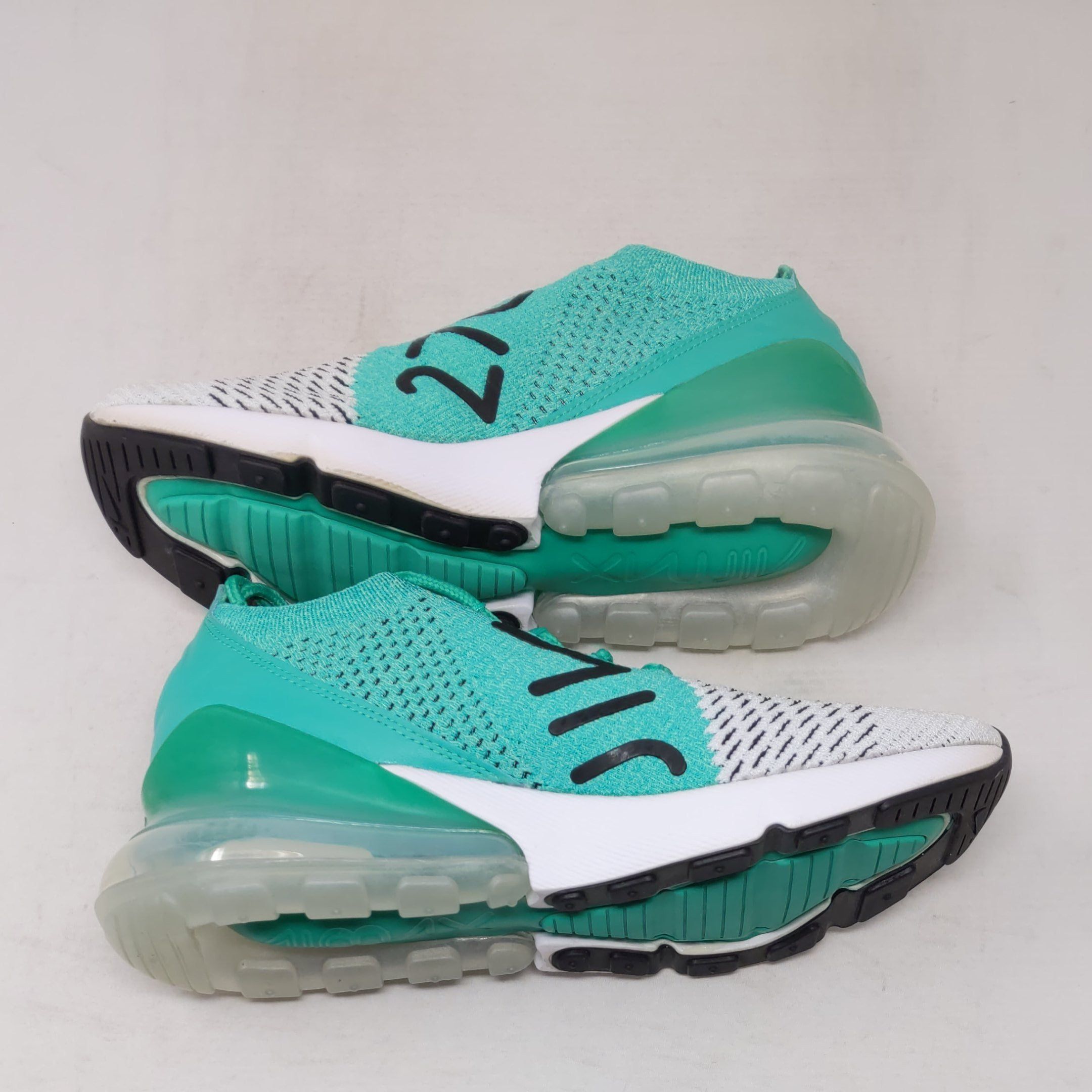Nike air max 270 flyknit emerald hot sale