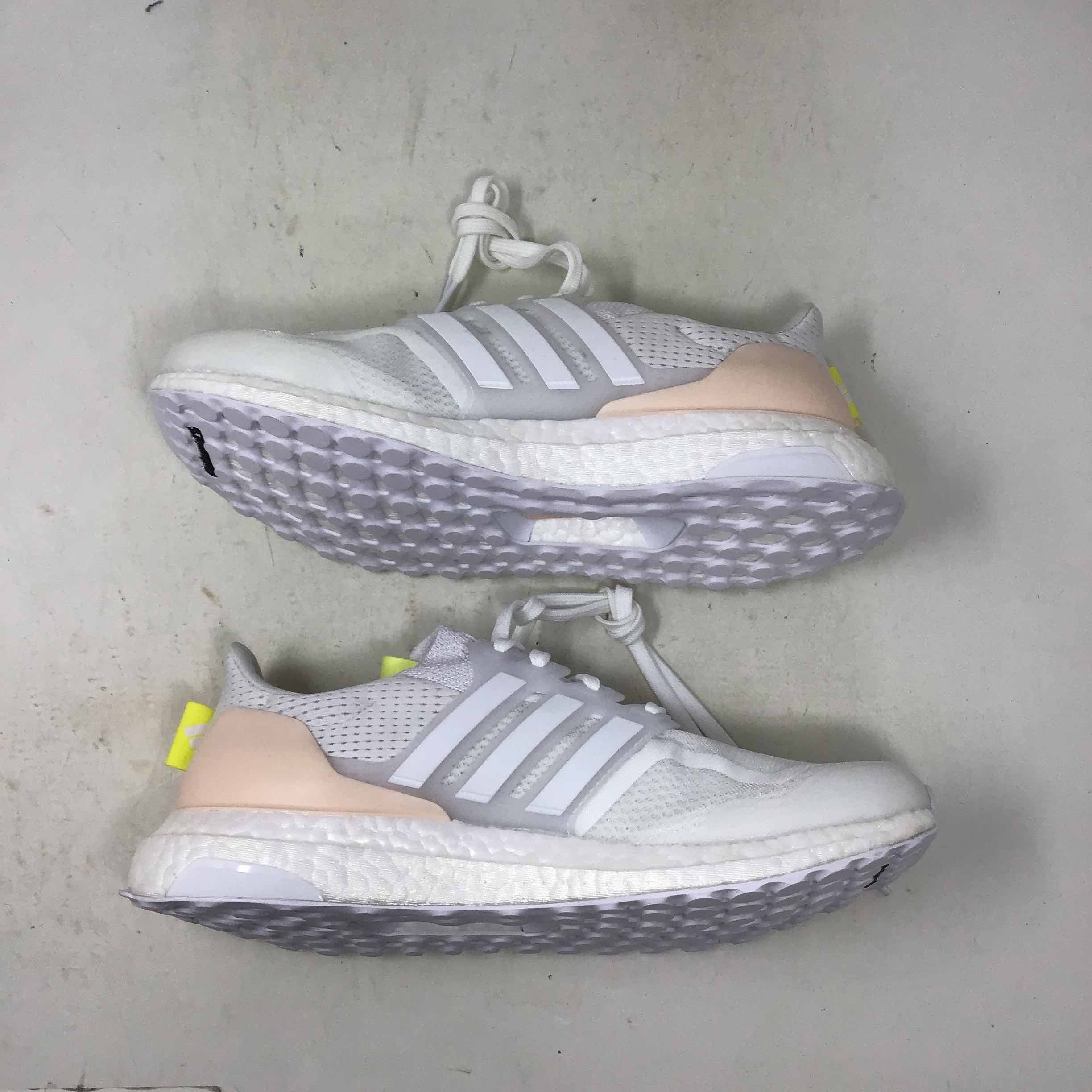 Adidas UltraBoost 5.0 White Pink