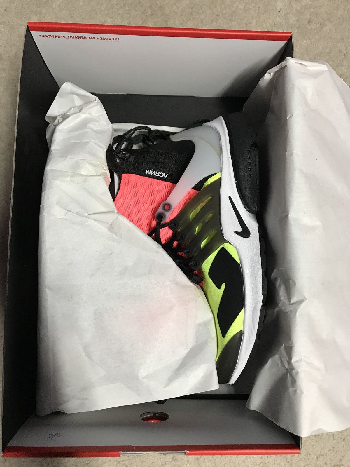 Nike acronym presto lava online