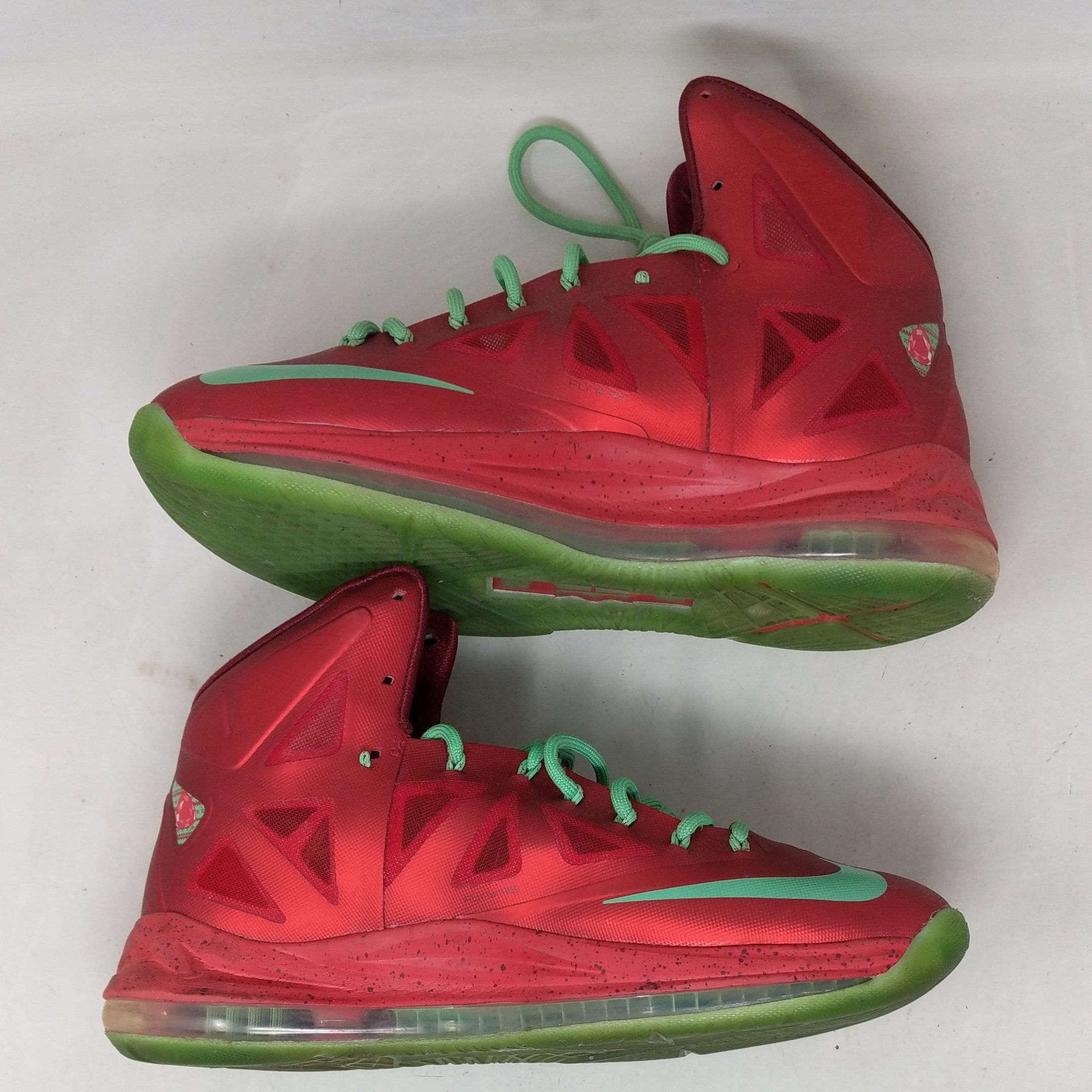 Nike LeBron 10 Christmas