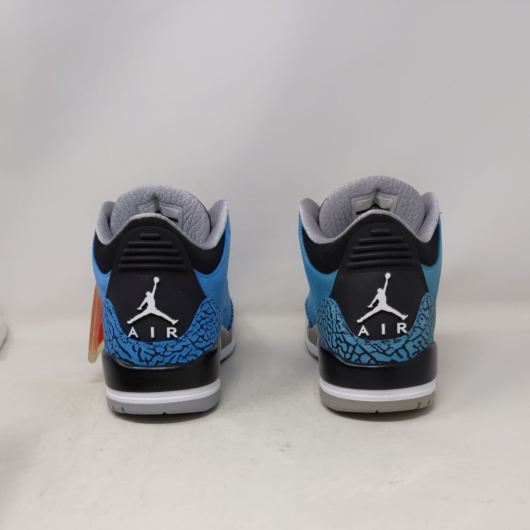 Jordan Brand Air Jordan 3 Retro Powder Blue Size US 7.5 / EU 40-41 - 4 Thumbnail