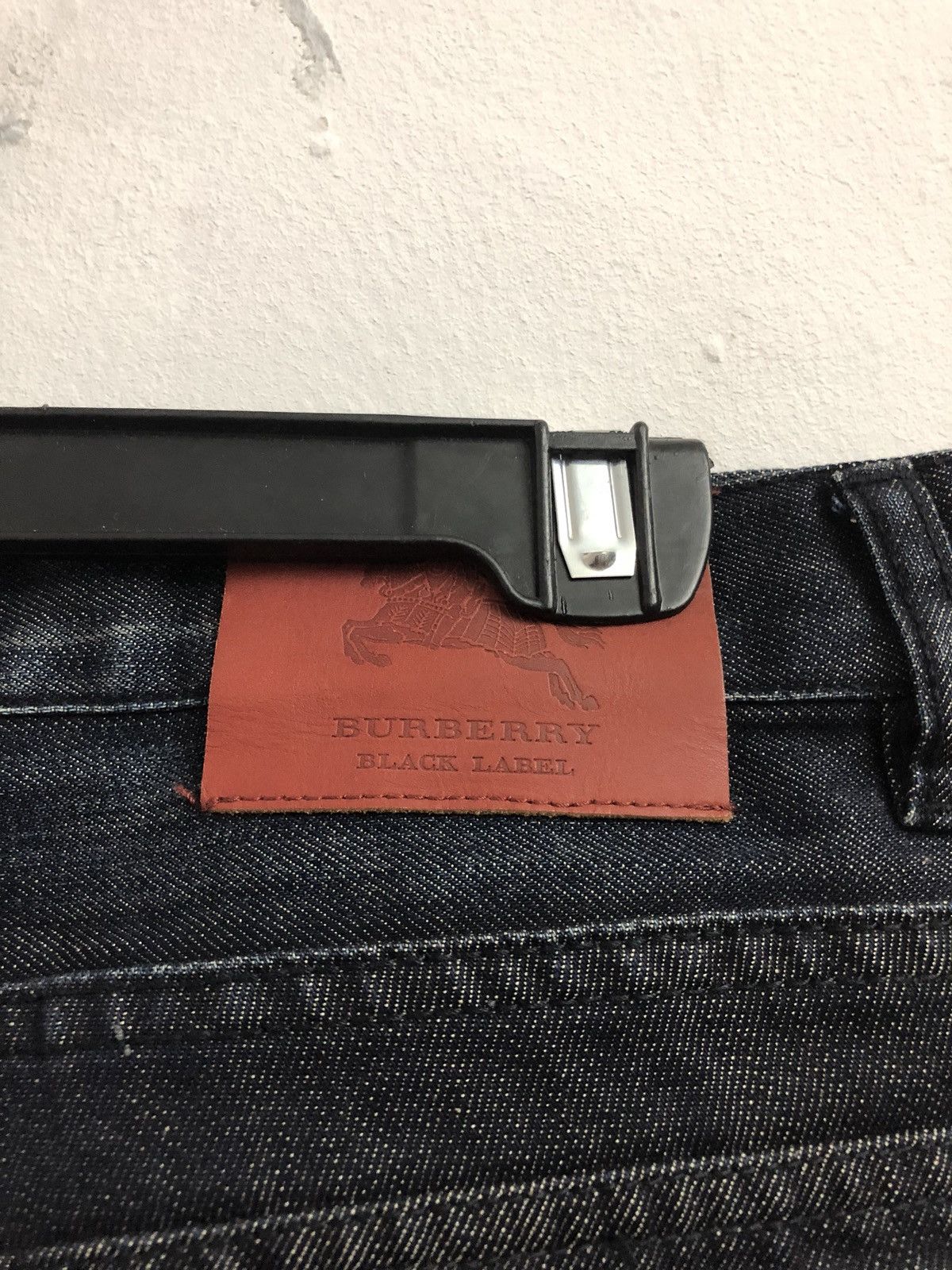 Burberry BURBERRY Black Label Denim Pants Jeans Size US 30 / EU 46 - 6 Thumbnail