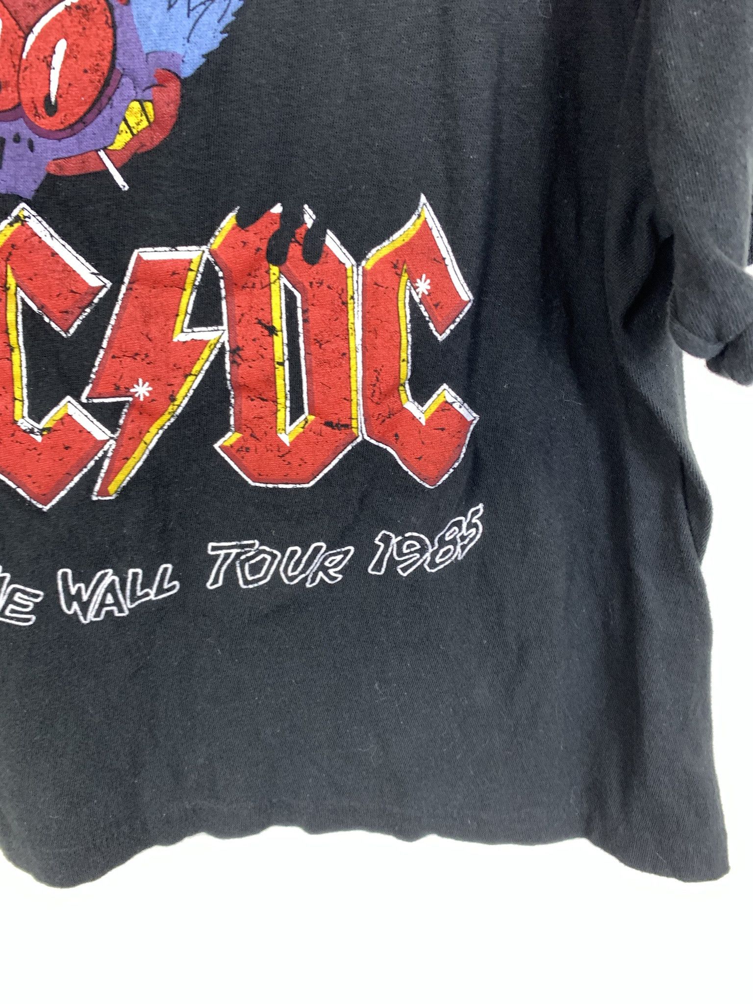 Vintage Vintage ACDC Fly on the Wall 1985 Tour Tee Singlestitch Rock Band Tee Size M Size US M / EU 48-50 / 2 - 5 Thumbnail